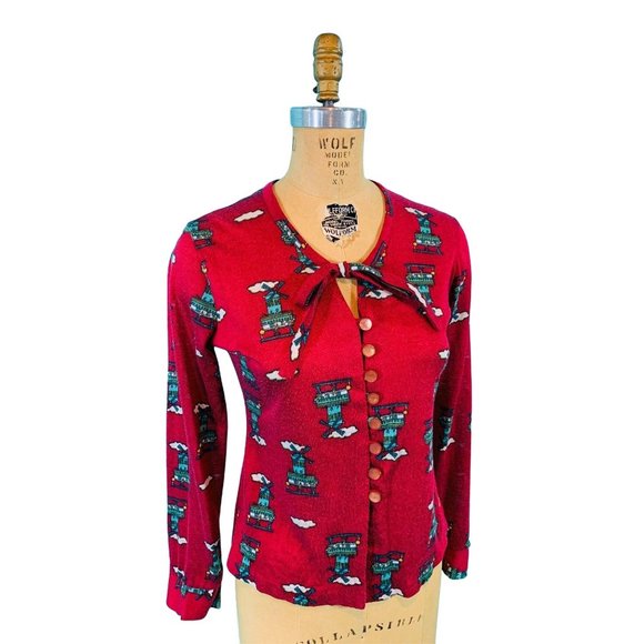 Vintage 70s Novelty Top Womens Small Printed Windmill Maroon Keyhole Blouse - Picture 4 of 10